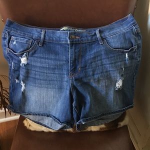 Old Navy Boyfriend Distressed Shorts